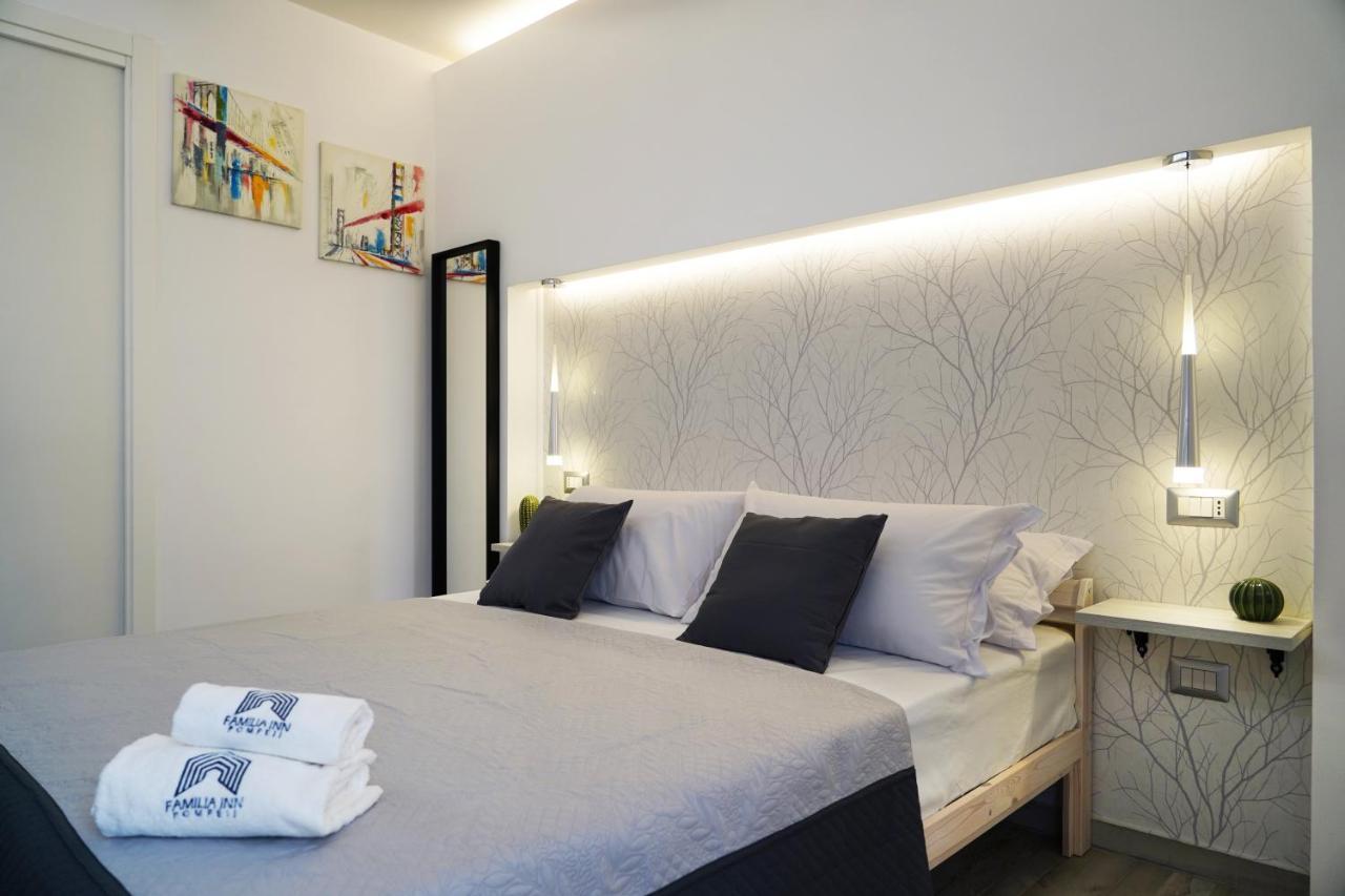 פומפיי Familiainn Rooms & Apartments מראה חיצוני תמונה